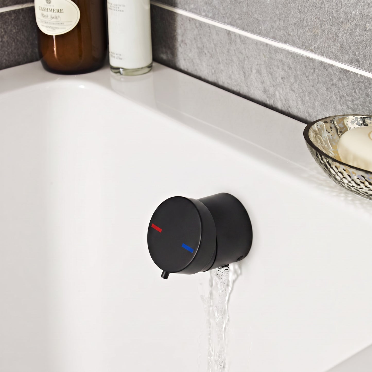 Round temperature control bath mixer filler with overflow and clicker waste - matt black